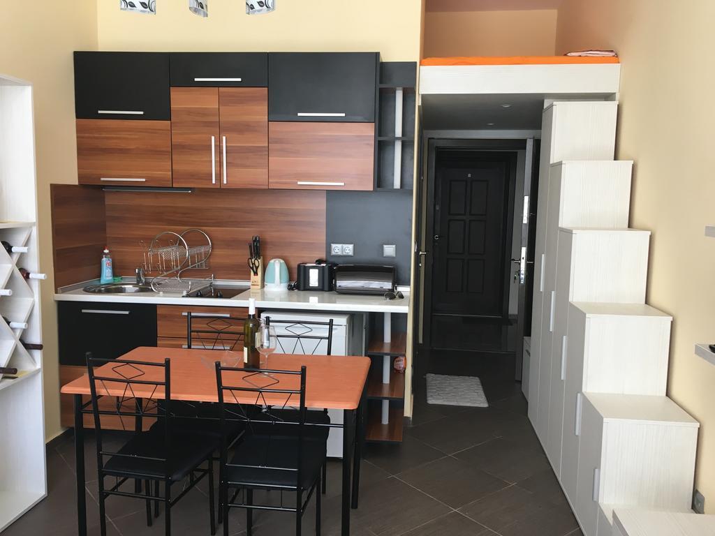 Odyssey Apartments Nesebar Bagian luar foto