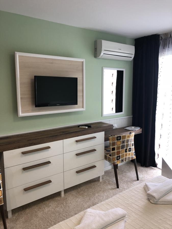 Odyssey Apartments Nesebar Bagian luar foto